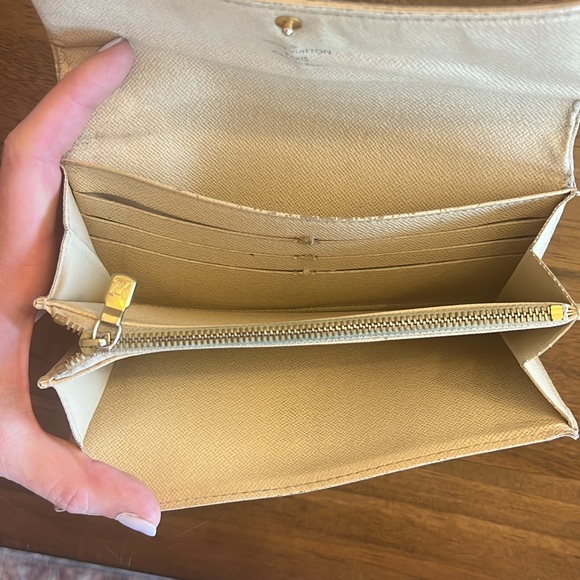 Louis Vuitton Wallet Damier Azur - Picture 7 of 12